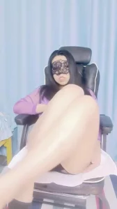 大奶熟女道具自慰高潮