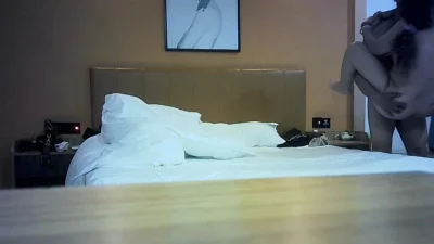 [原创] 人妻抱起来肏